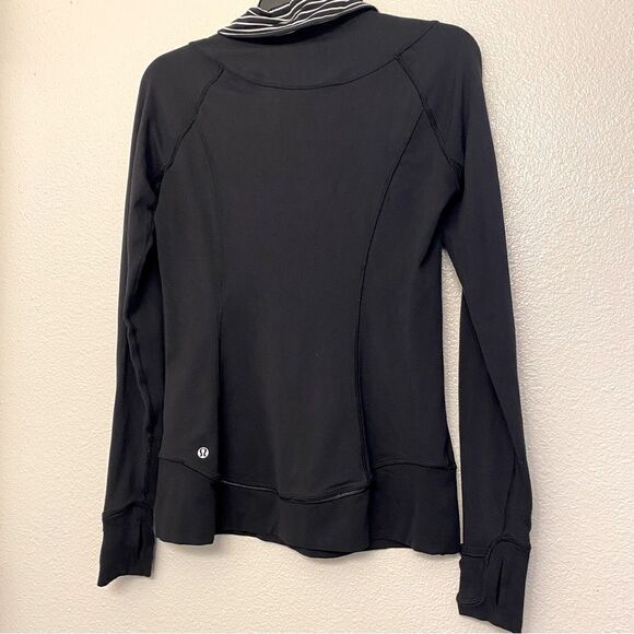 Lululemon Think Fast W3H68S Pullover top Stripe Black White fitted long sleeve 6 - Picture 3 of 12
